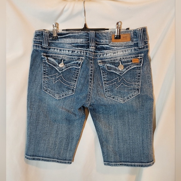 Miss Me Pants - Miss Me Denim "Irene Bermuda" Shorts – Size 31
